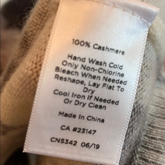 New Talbots cashmere sweater - Picture 8 of 8